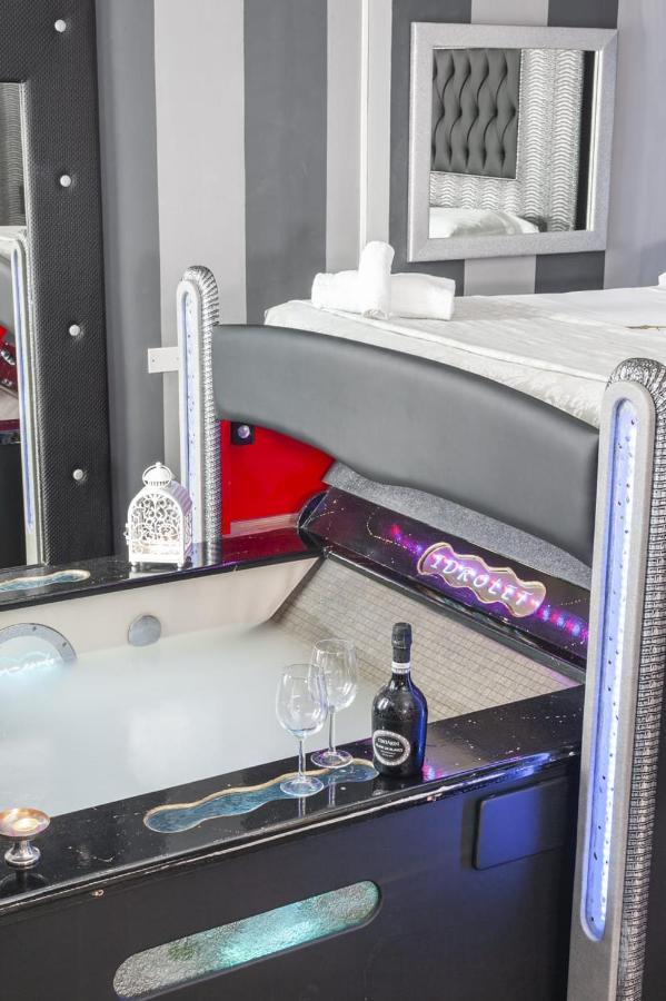 Boutique Roma D'Autore - Il Nido D'Amore Bed & Breakfast 5*
